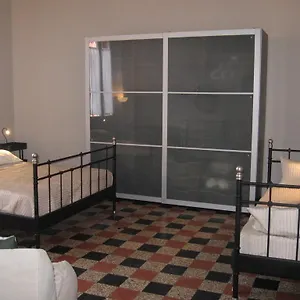 Apartament Loreto, Mediolan